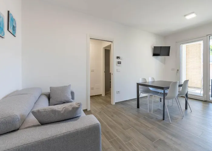 Leomare アパートホテル マルティンシクーロ