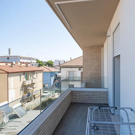 Leomare Hotel apartamentowy Martinsicuro