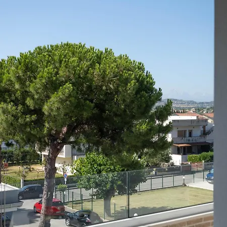 Leomare Aparthotel Martinsicuro